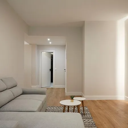 & Comfy 2mins Walking From Metro * Athens